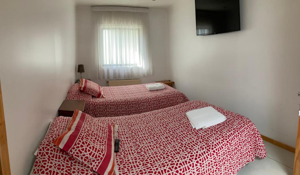 Hostal Balmaceda بونتا أريناس المظهر الخارجي الصورة
