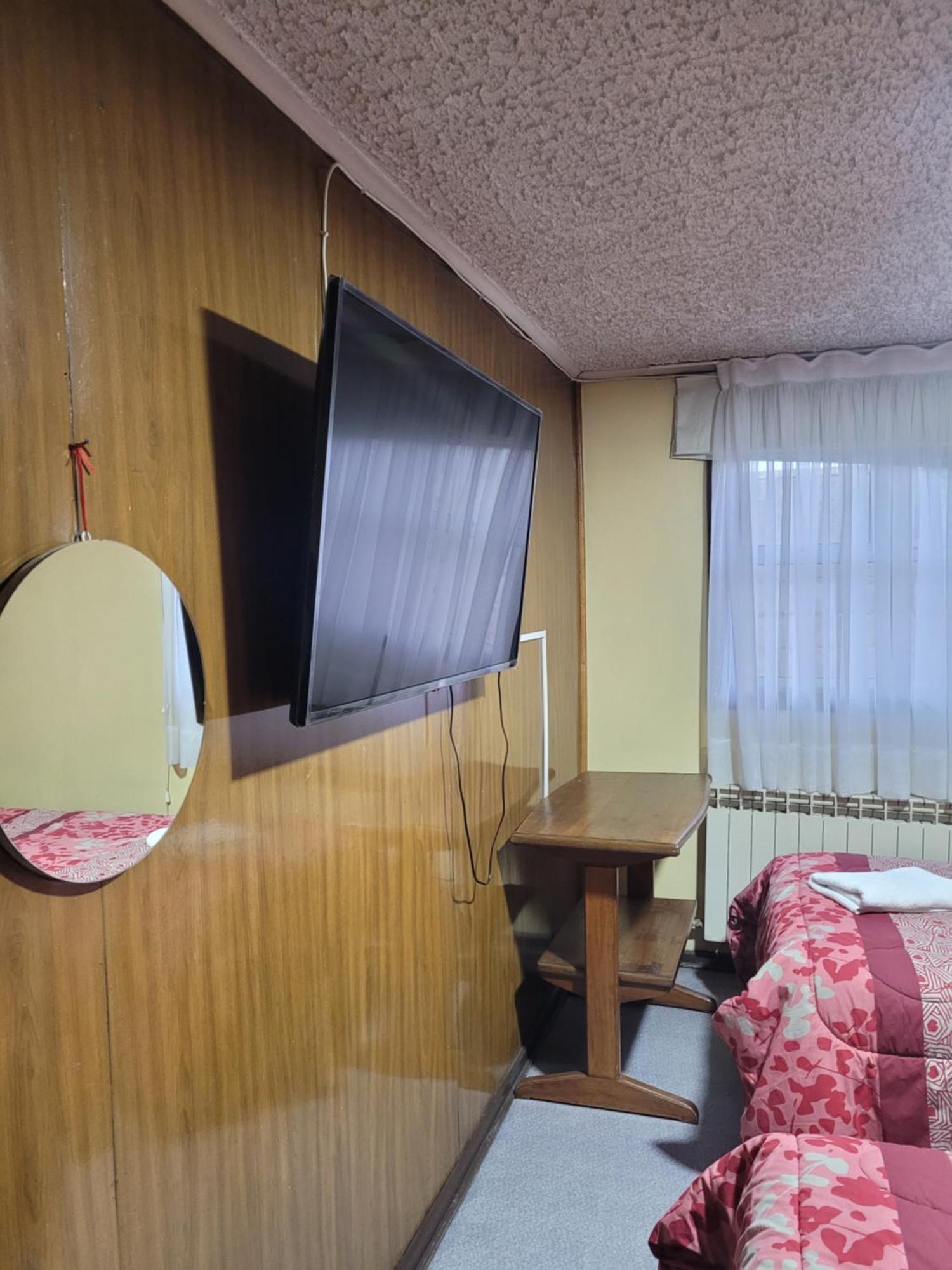 Hostal Balmaceda بونتا أريناس المظهر الخارجي الصورة