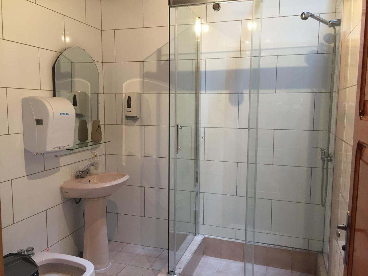 Hostal Balmaceda بونتا أريناس المظهر الخارجي الصورة